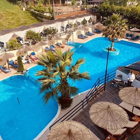 Azalea 2, Cozy Wooden *